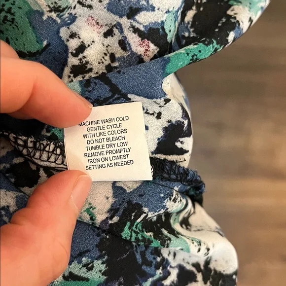 NY Collection Blouse Top Off Shoulder 3/4‎ Sleeve Fun Pattern Size S - Picture 7 of 7